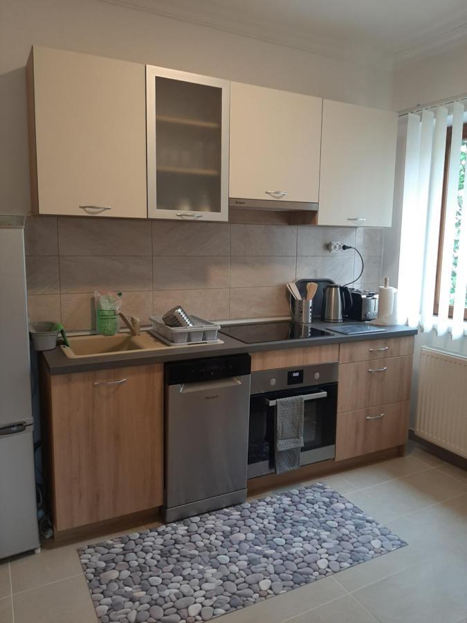 Megyeri Apartman Pócsmegyer Extérieur photo