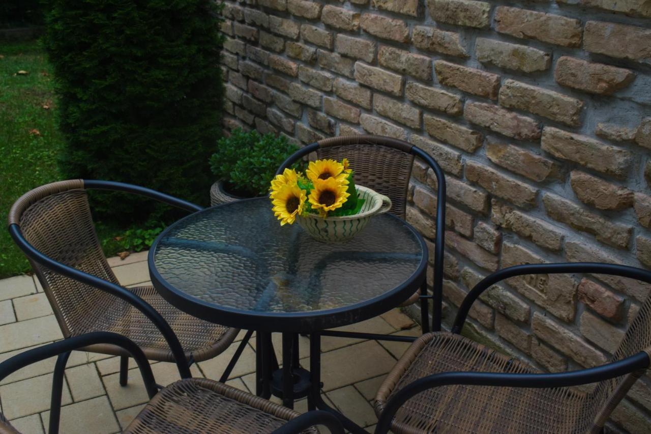 Megyeri Apartman Pócsmegyer Extérieur photo
